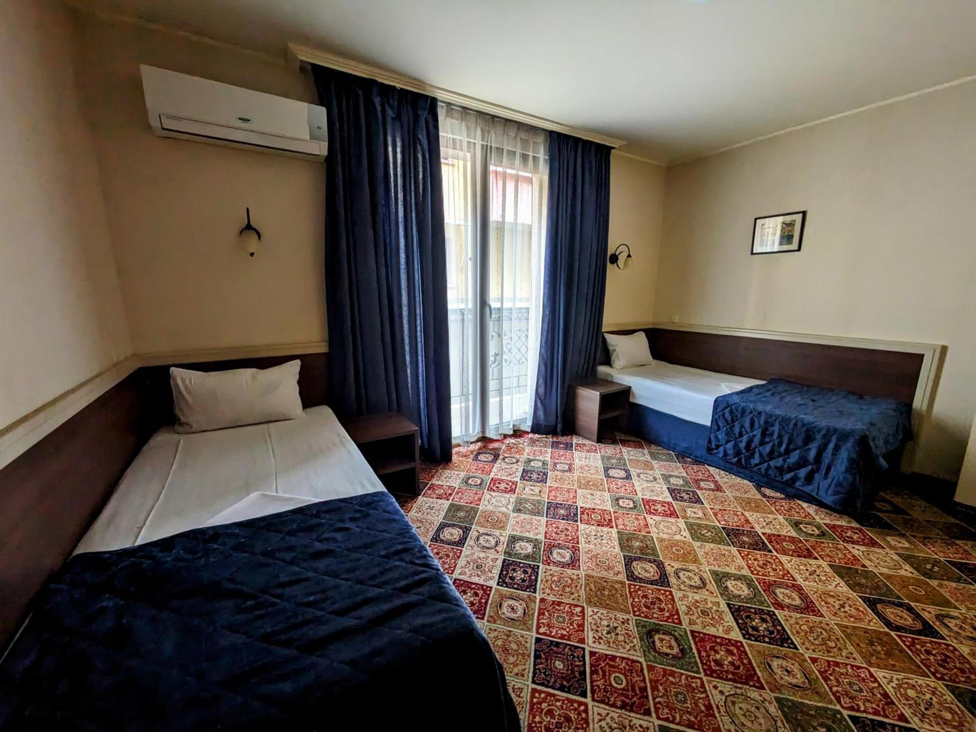 Hotel La Roka สตาราซาโกรา ภายนอก รูปภาพ